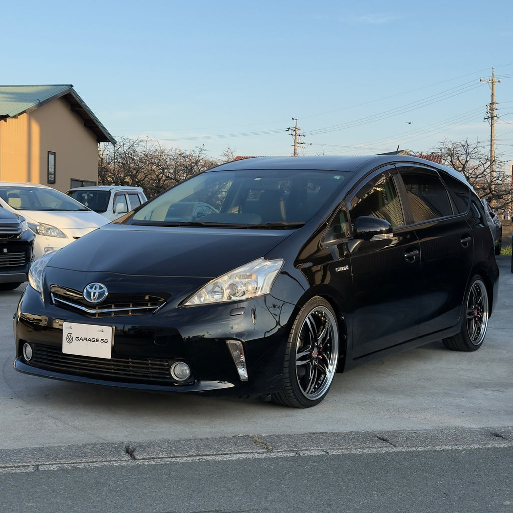 Toyota Prius Alpha G