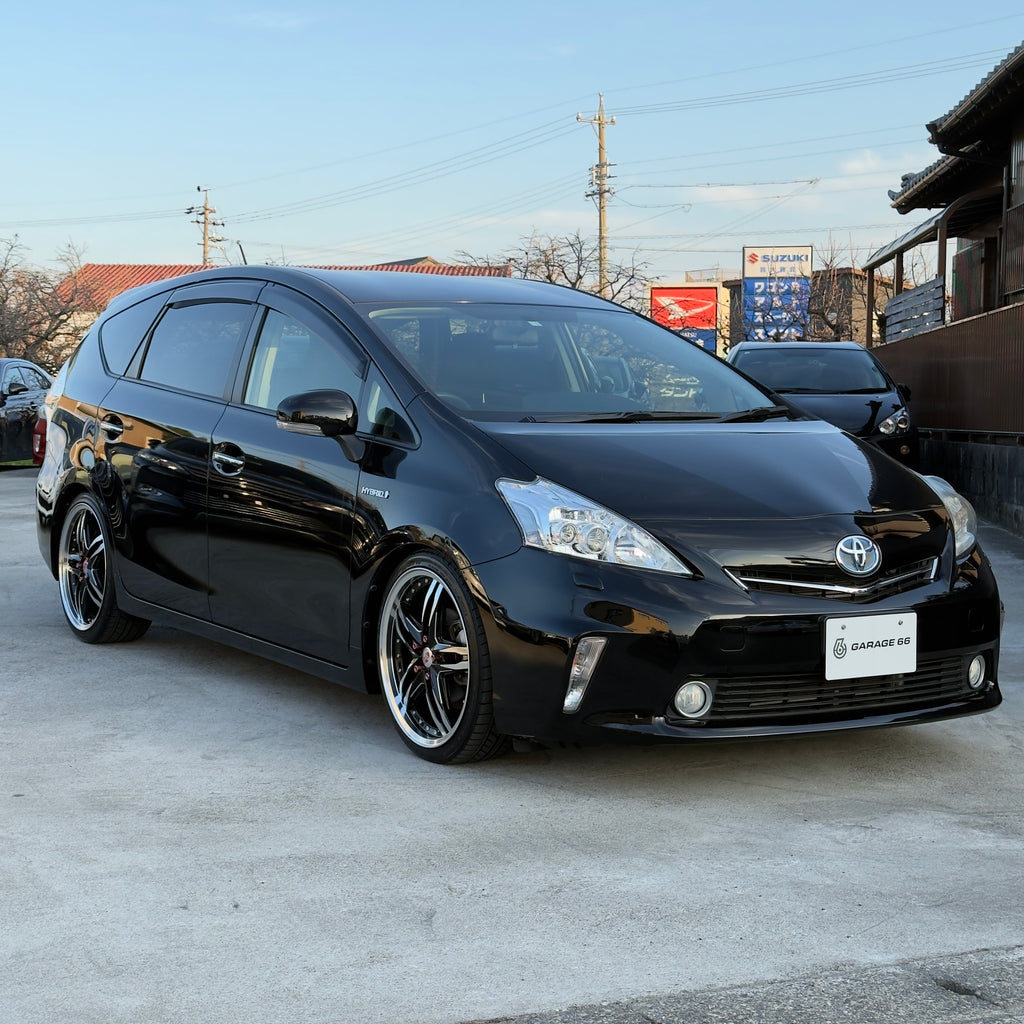 Toyota Prius Alpha G
