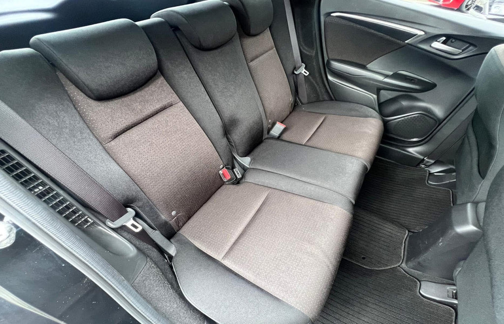 ホンダフィットハイブリッドFパッケージ