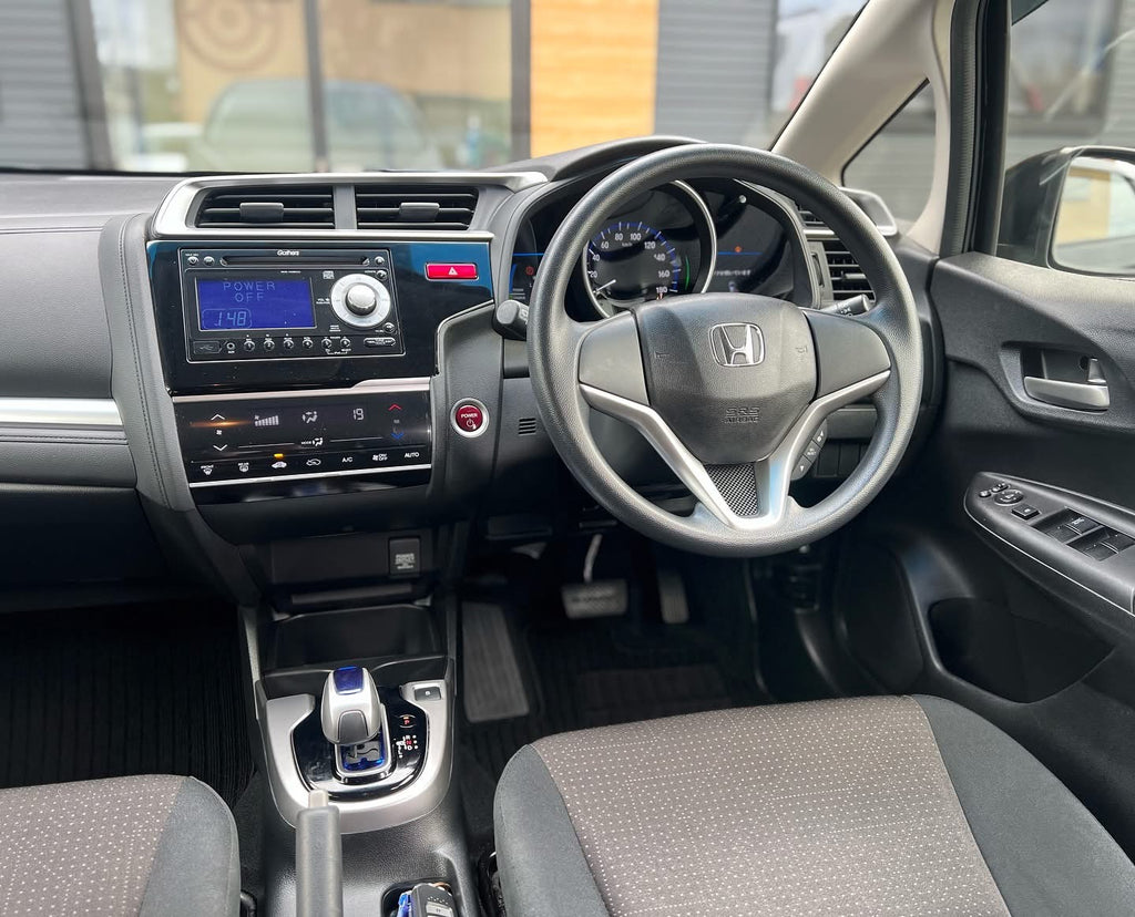 ホンダフィットハイブリッドFパッケージ